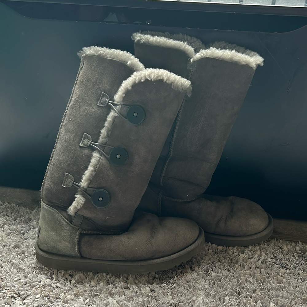 ‼️FINAL SALE‼️ Women’s UGG Boots size 9